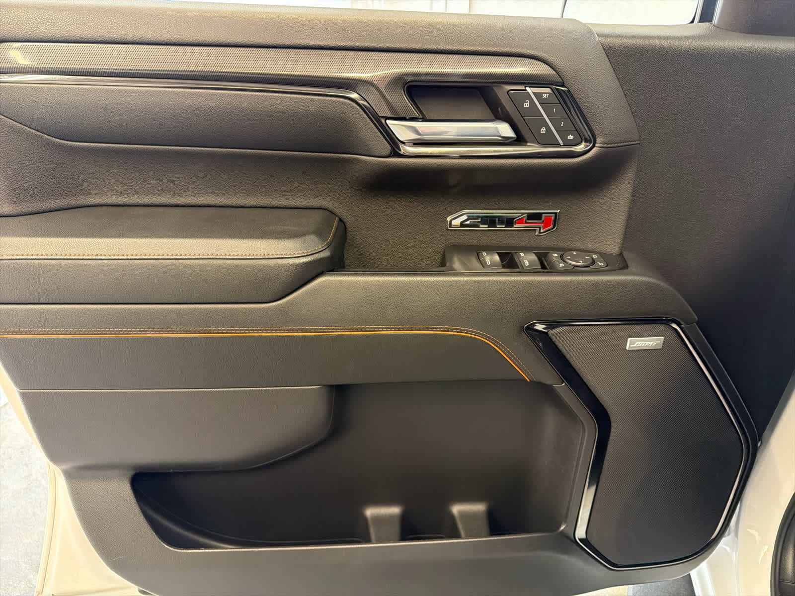 Certified 2024 GMC Sierra 1500 AT4 w/ Technology Package image 17