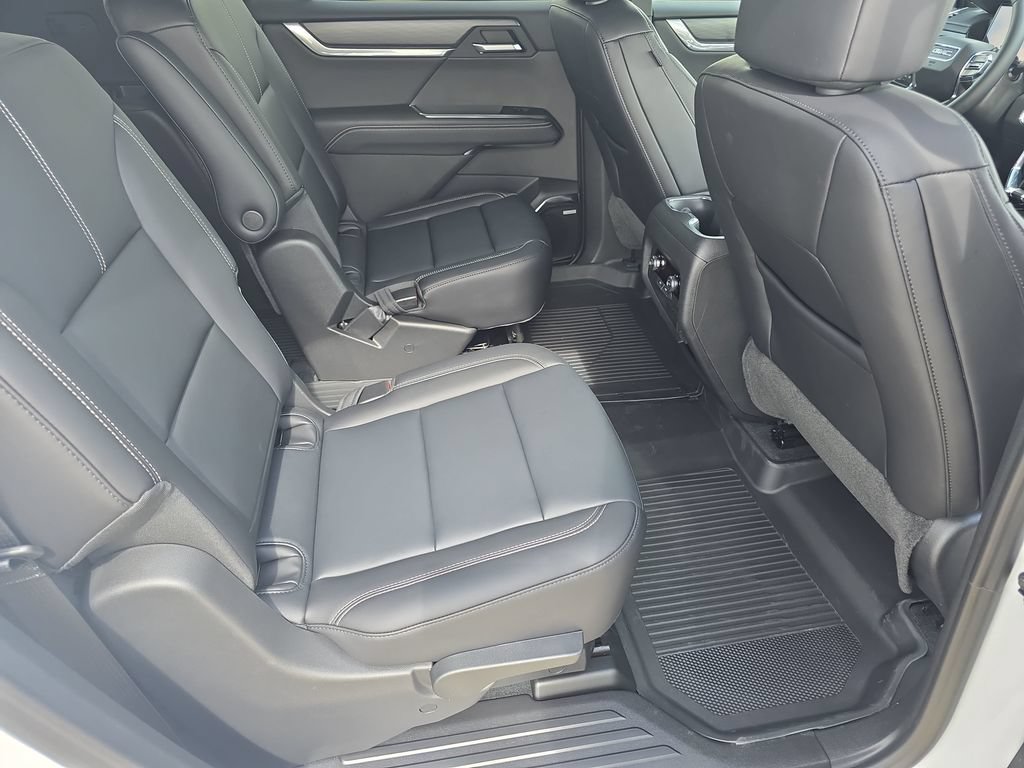 New 2026 GMC Acadia Elevation w/ Elevation Premium Package FWD image 11
