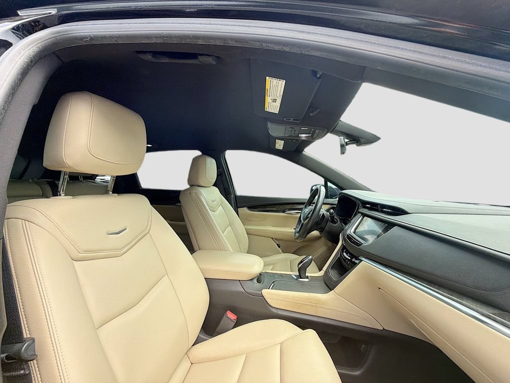 Used 2018 Cadillac XT5 FWD image 32