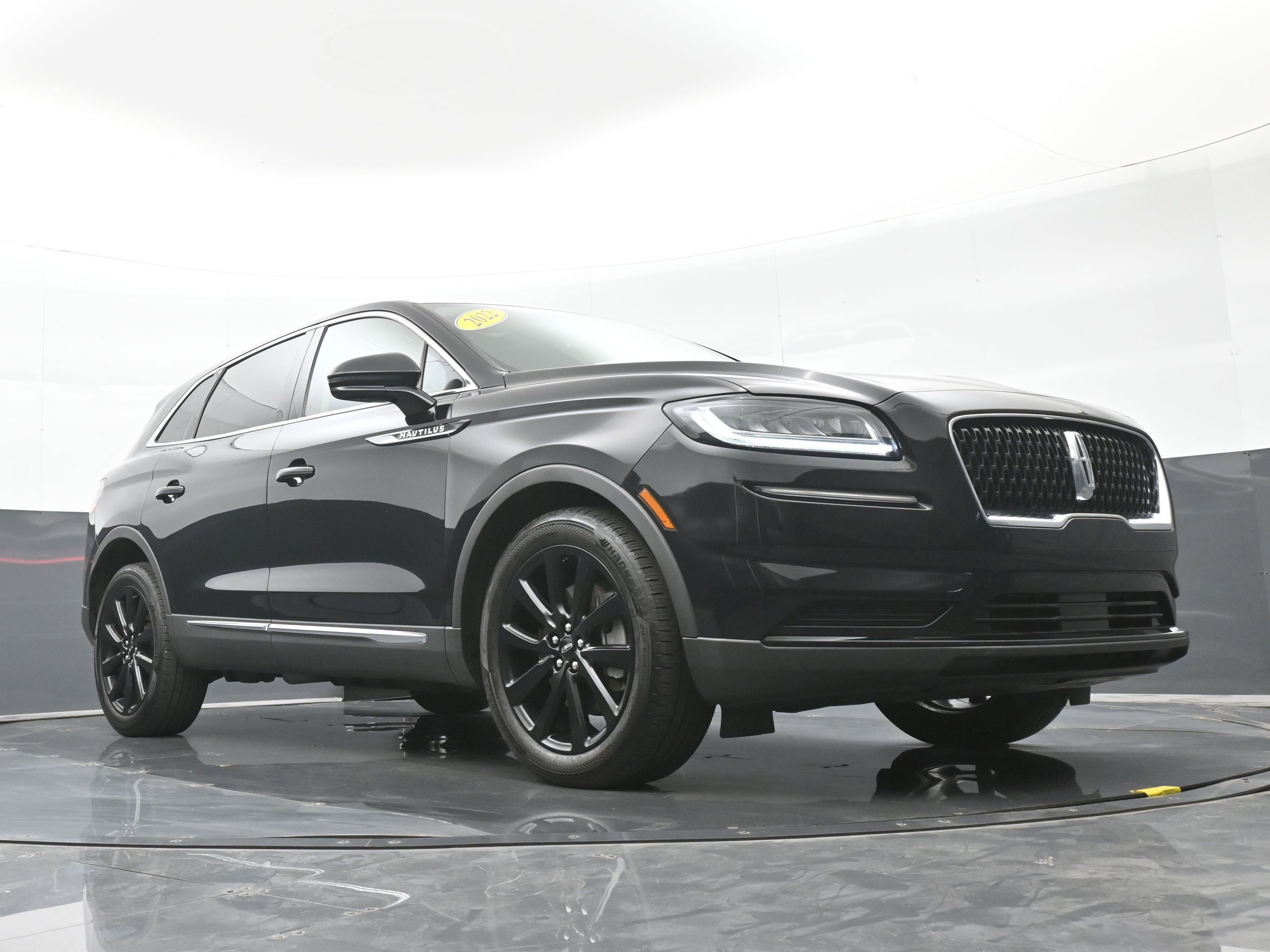 Used 2022 Lincoln Nautilus Reserve w/ Monochromatic Package AWD/4WD image 42