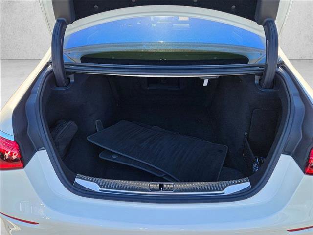 Used 2022 Mercedes-Benz S 500 S 500 image 5