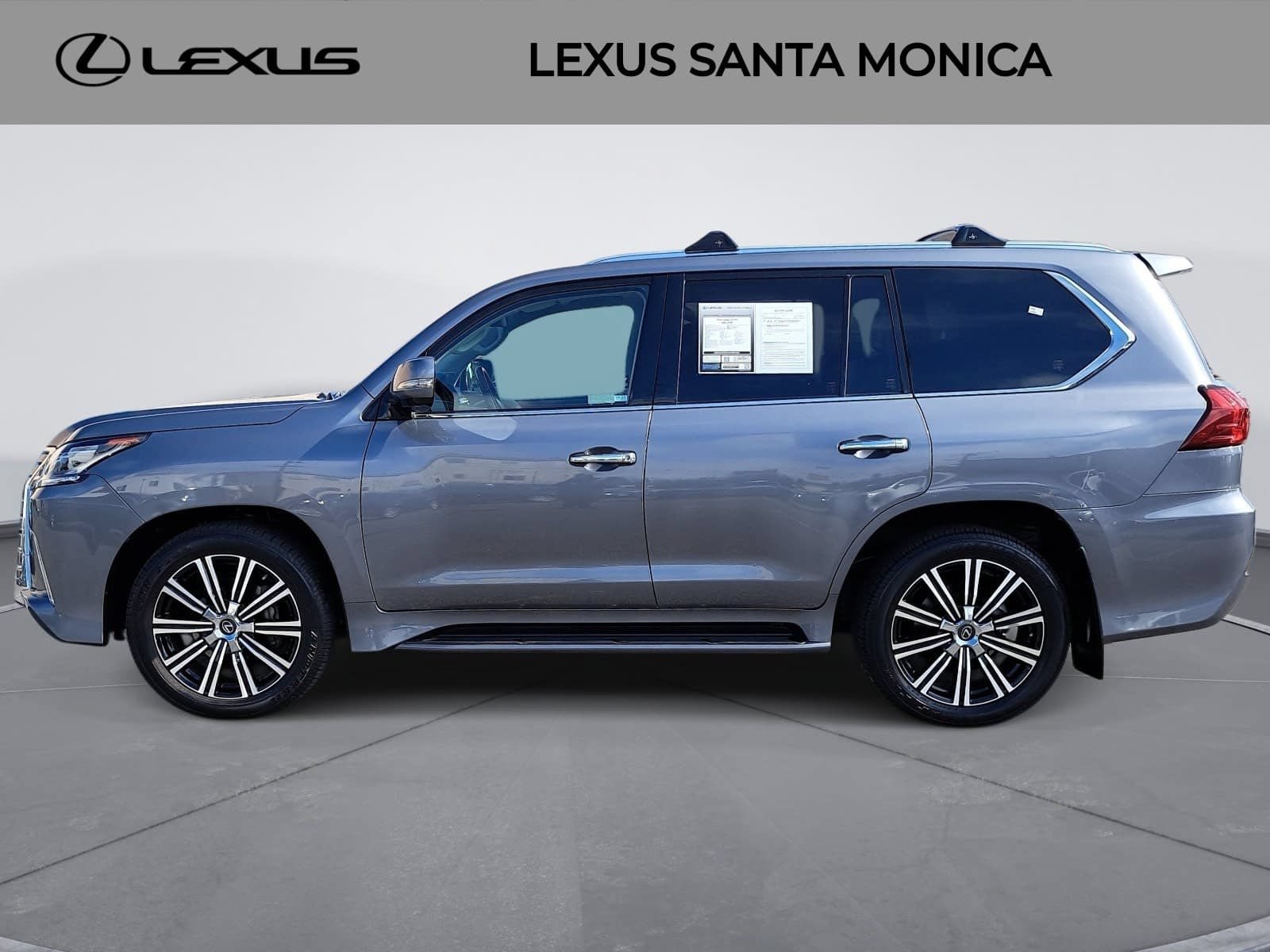 Used 2019 Lexus LX 570 4WD w/ Luxury Package image 8