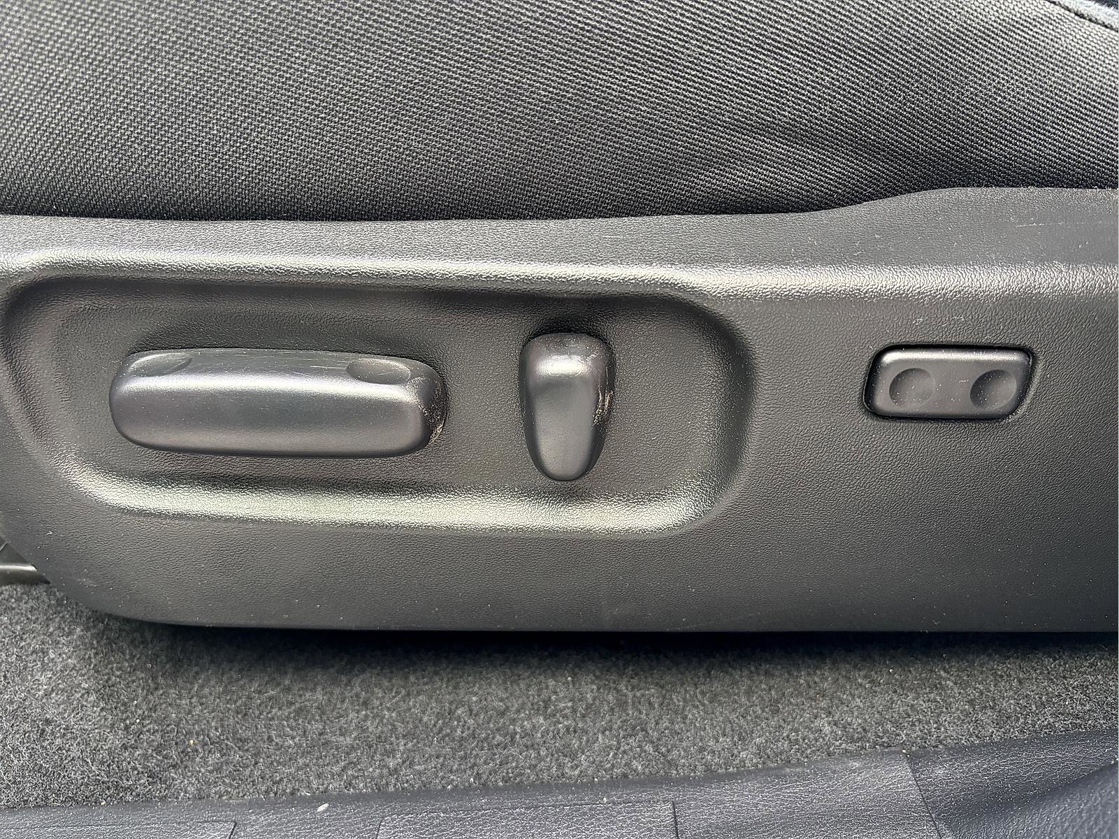 Used 2023 Toyota Tacoma SR5 w/ Black Out Package (TMS) image 14