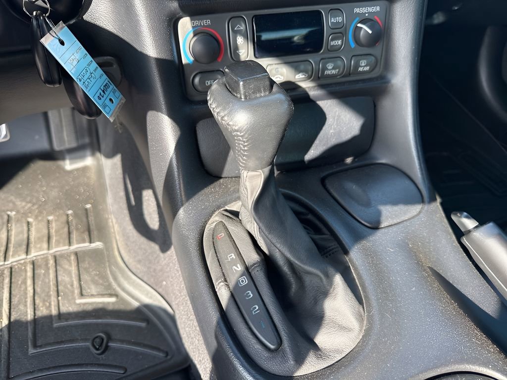 Used 1998 Chevrolet Corvette Coupe w/ Roof Pkg image 11