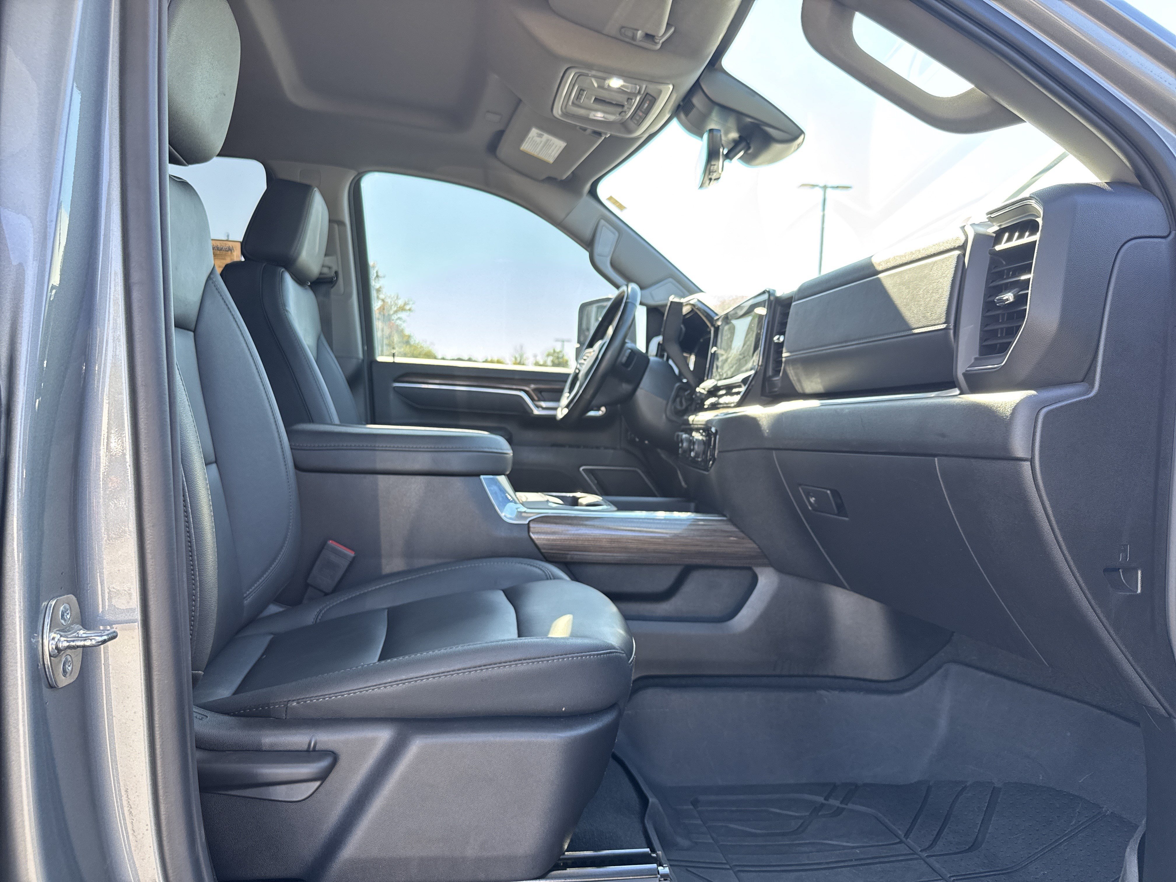 Used 2026 Chevrolet Silverado 3500 LT w/ All Star Edition AWD/4WD image 31