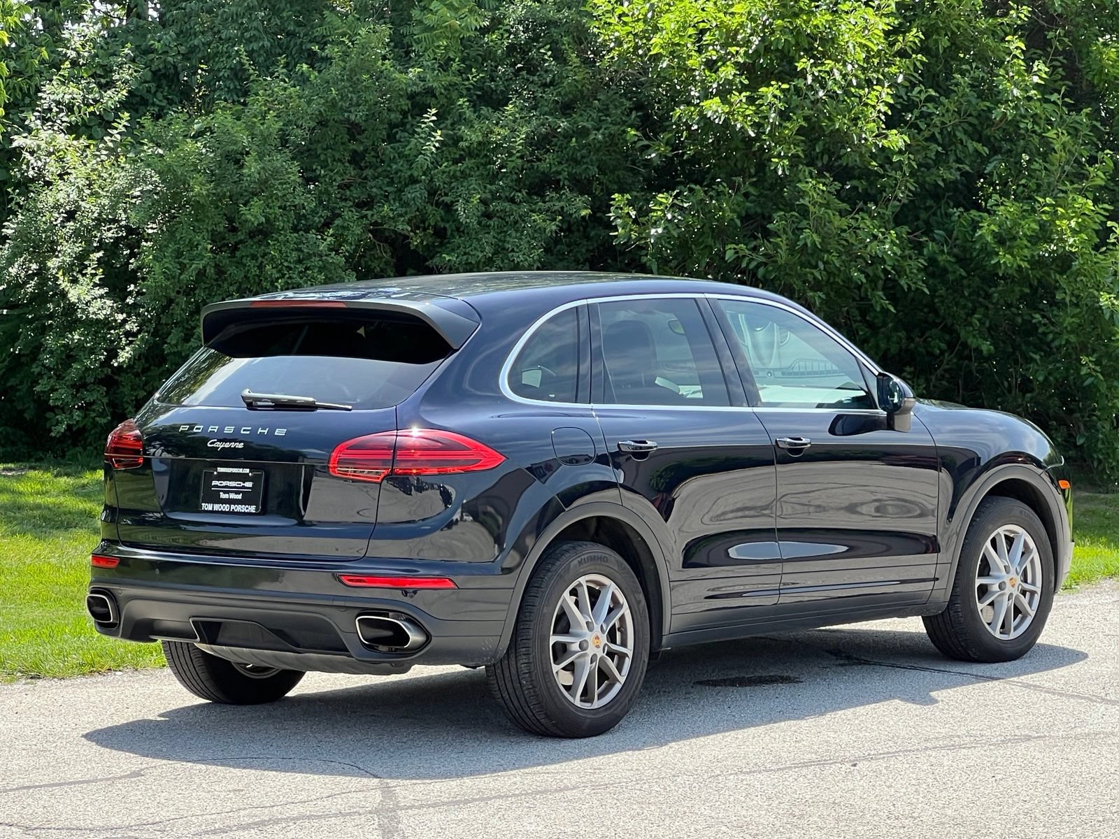 Used 2016 Porsche Cayenne AWD/4WD image 6