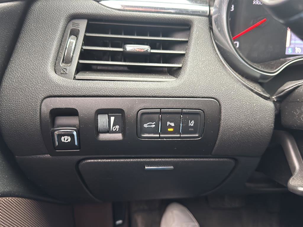 Used 2014 Chevrolet Impala LT w/ Premium Seating Package image 12