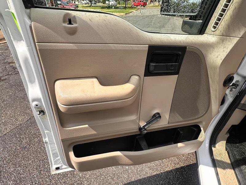 Used 2008 Ford F150 XL RWD image 11