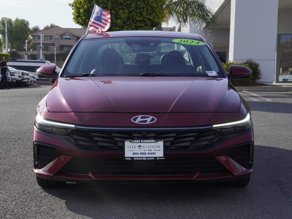 Used 2024 Hyundai Elantra Limited FWD image 9