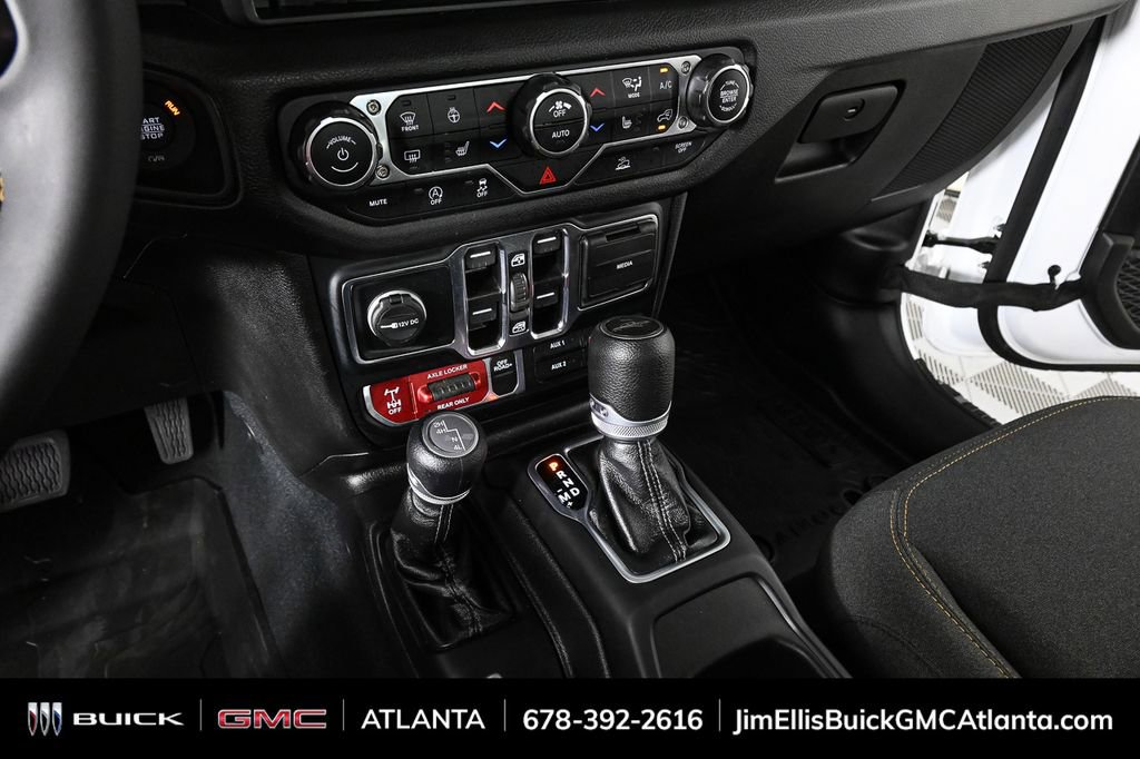Used 2024 Jeep Gladiator Sport image 18