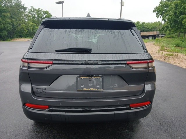 Certified 2023 Jeep Grand Cherokee Altitude image 5