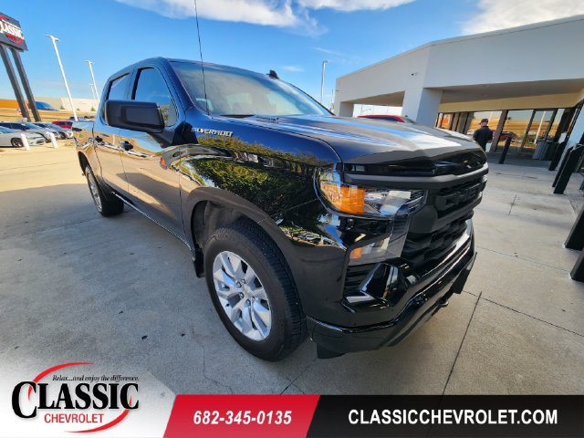 Used 2025 Chevrolet Silverado 1500 Custom