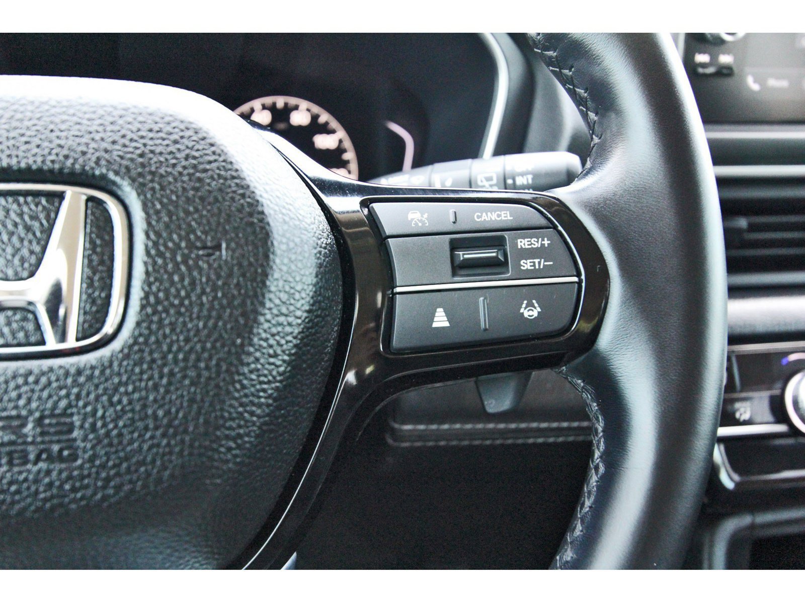 Used 2025 Honda Pilot EX-L image 20