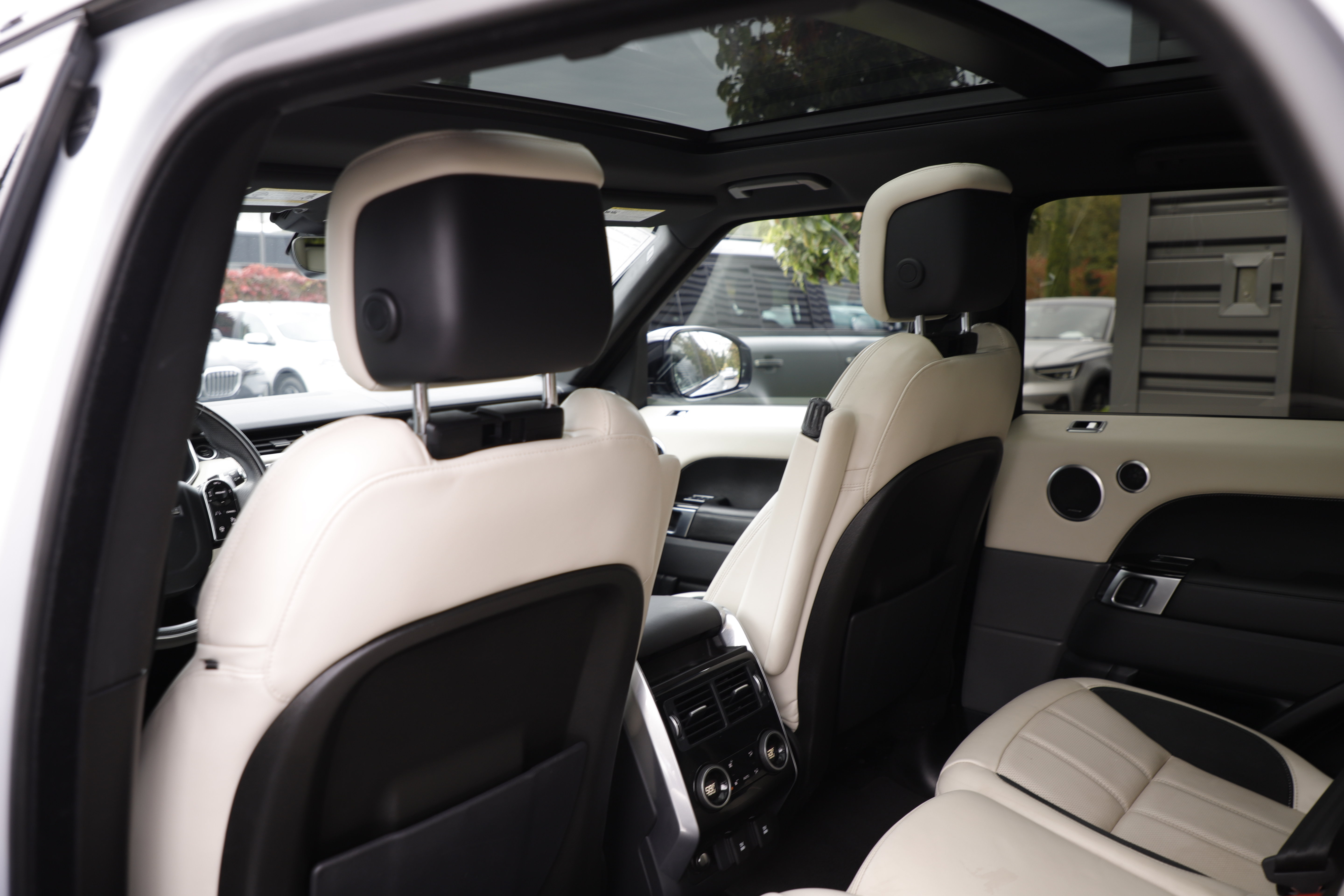Used 2020 Land Rover Range Rover Sport HSE Dynamic AWD/4WD image 17