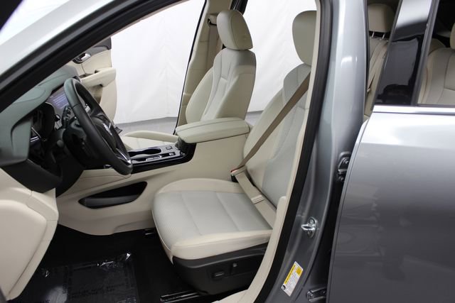 Used 2023 Buick Envision Preferred FWD image 10