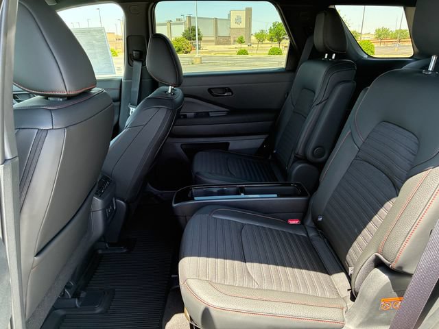 New 2026 Nissan Pathfinder Rock Creek w/ Rock Creek Premium Package AWD/4WD image 19