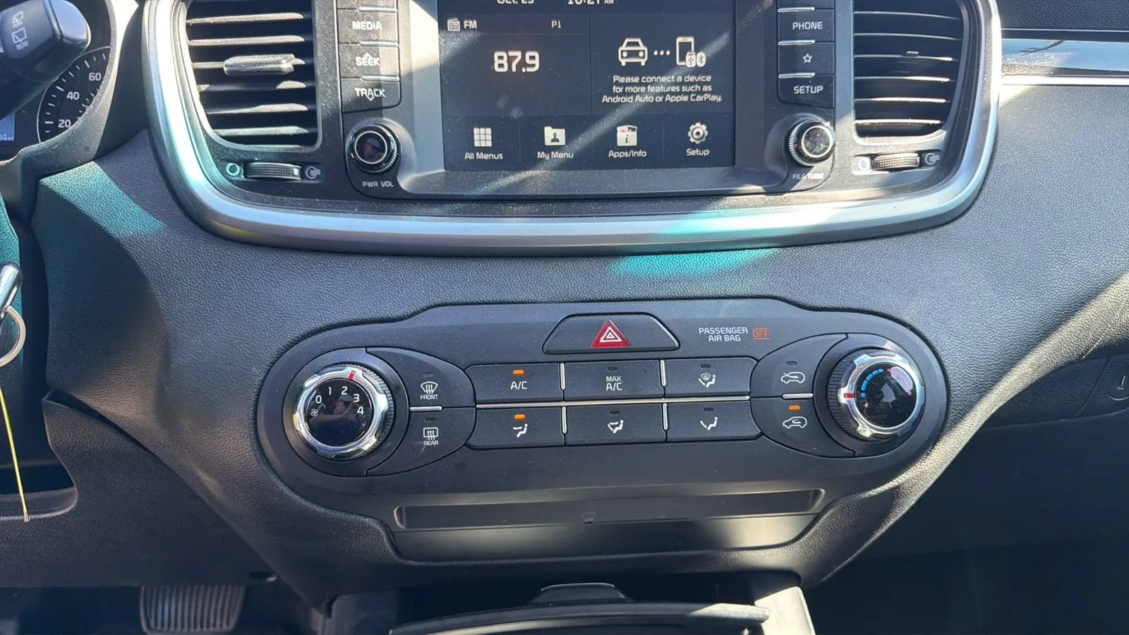 Used 2020 Kia Sorento LX FWD image 24