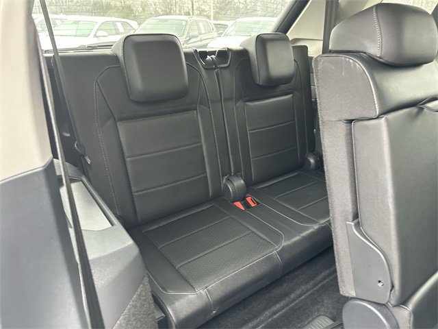 Used 2020 Volkswagen Tiguan SE R-Line image 28