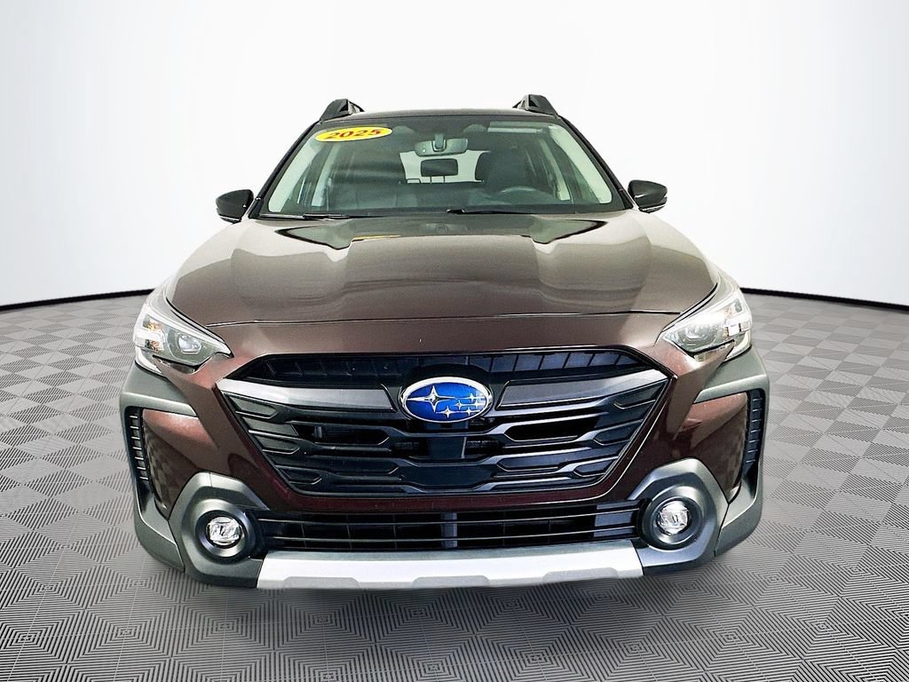 Certified 2025 Subaru Outback Limited AWD/4WD image 4
