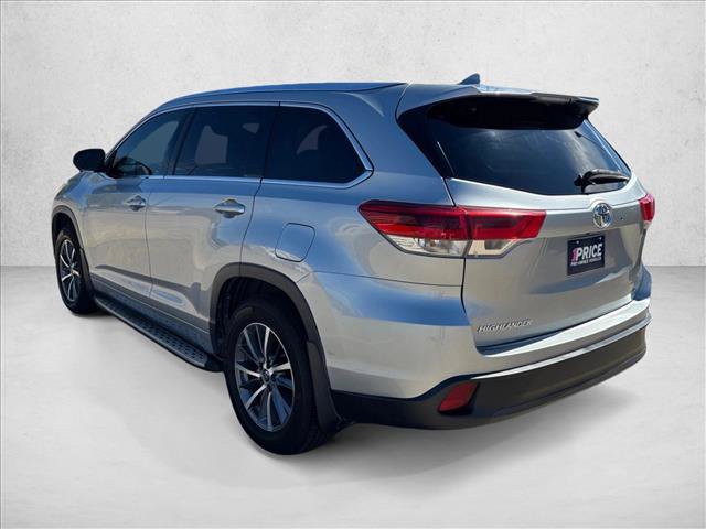 Used 2017 Toyota Highlander XLE FWD image 7
