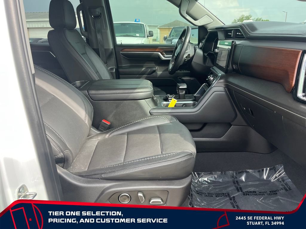 Used 2024 GMC Sierra 1500 Denali w/ Technology Package AWD/4WD image 19