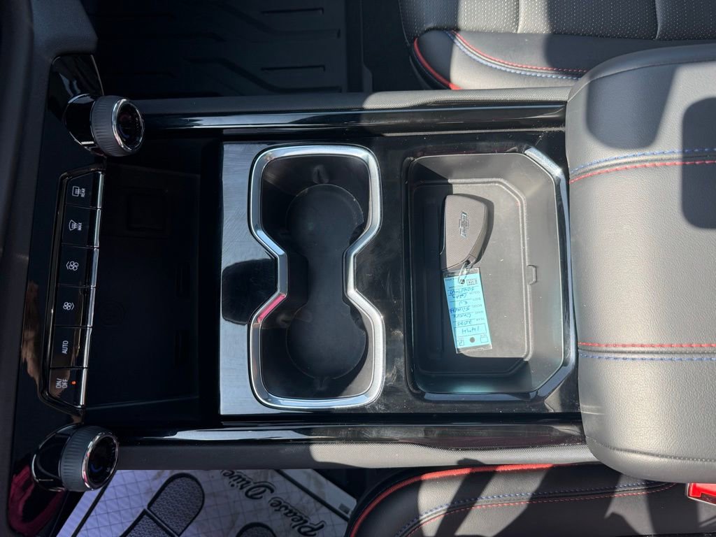 Used 2025 Chevrolet Silverado EV RST image 39