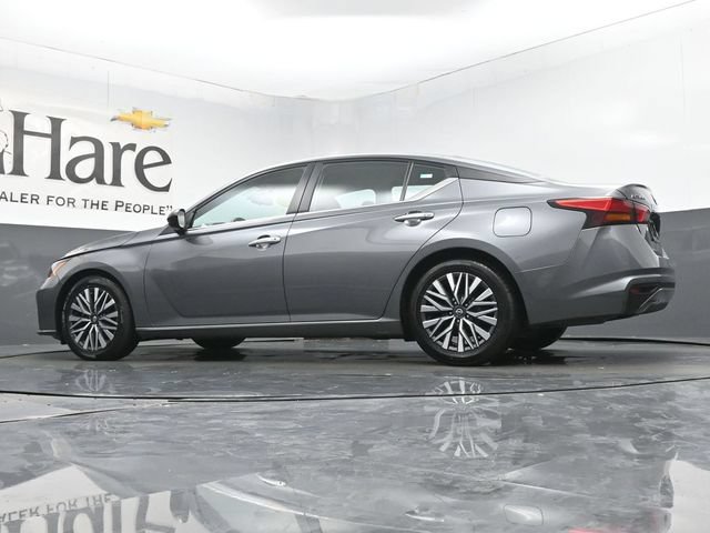Used 2024 Nissan Altima 2.5 SV FWD image 69