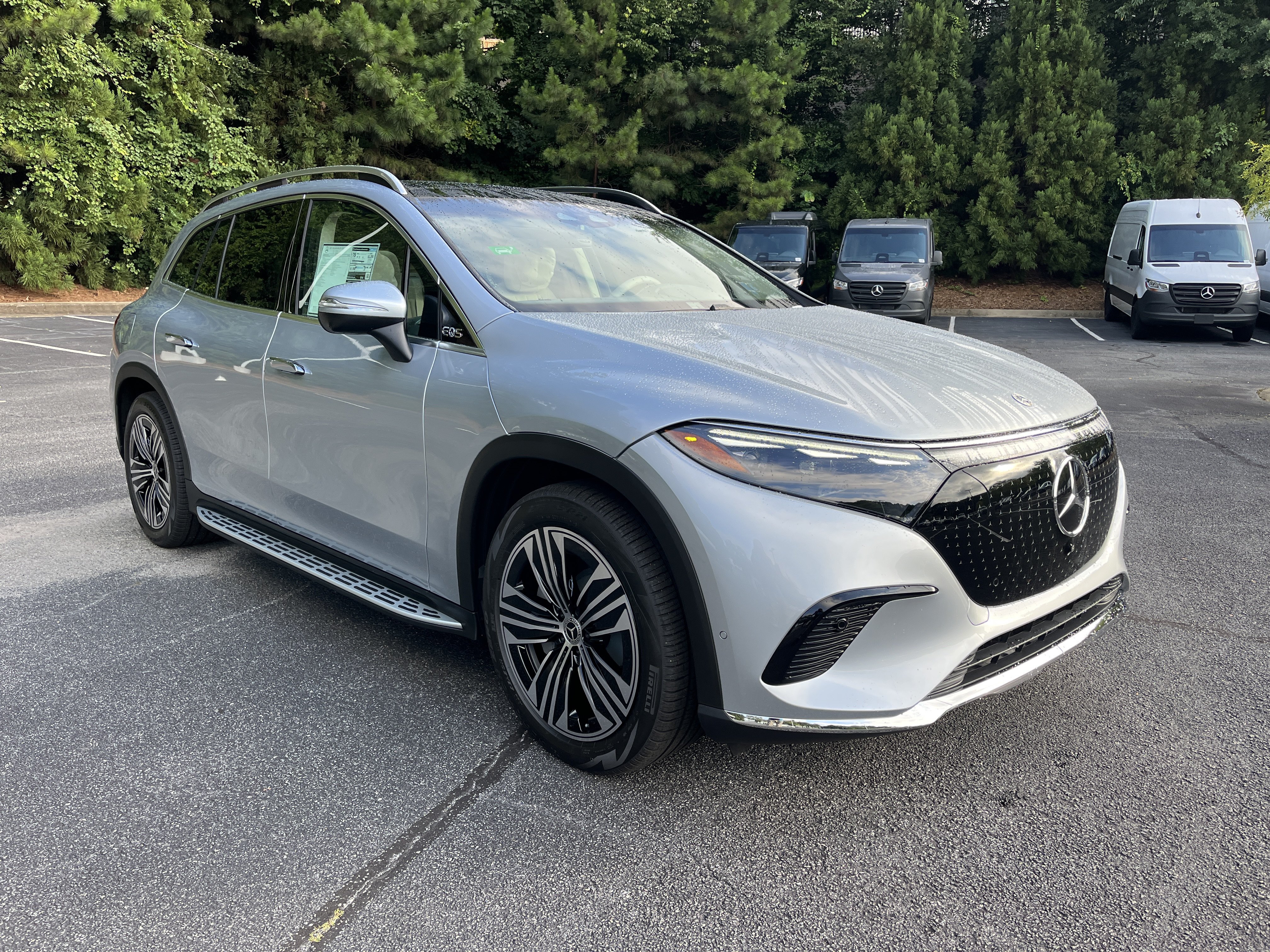 New 2027 Mercedes-Benz EQS 400 4MATIC SUV image 5
