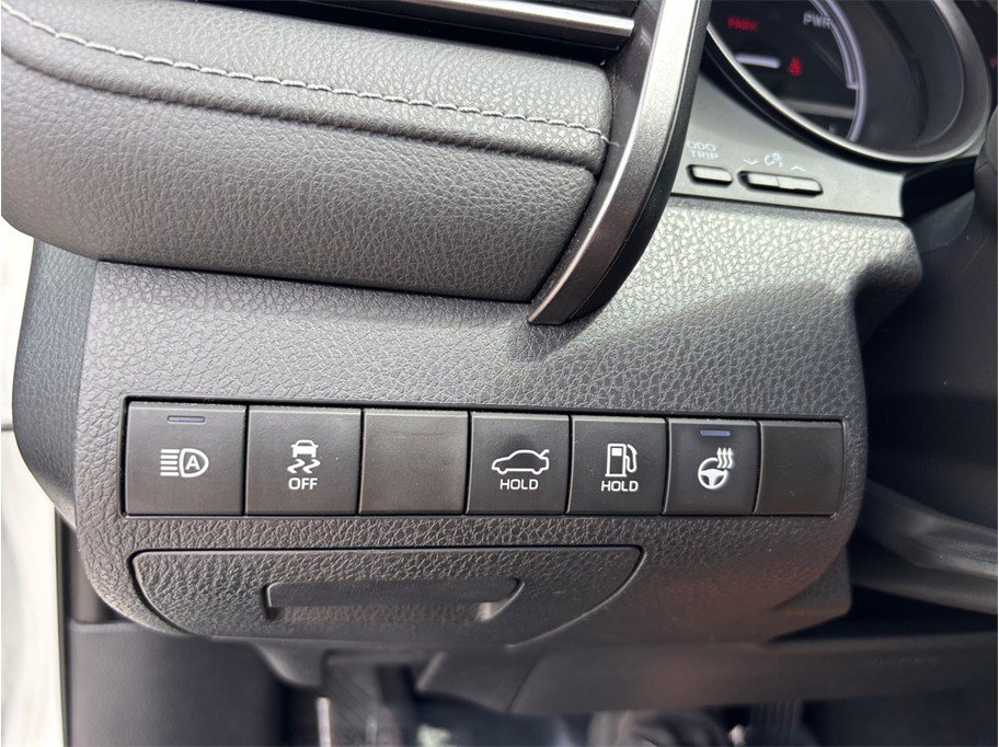 Used 2022 Toyota Camry XSE w/ Cold Weather Package FWD image 29