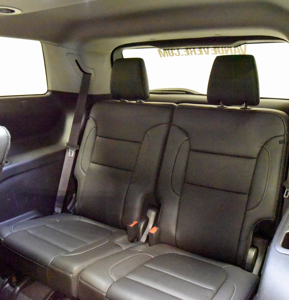 Used 2023 GMC Acadia SLT w/ Preferred Package image 8