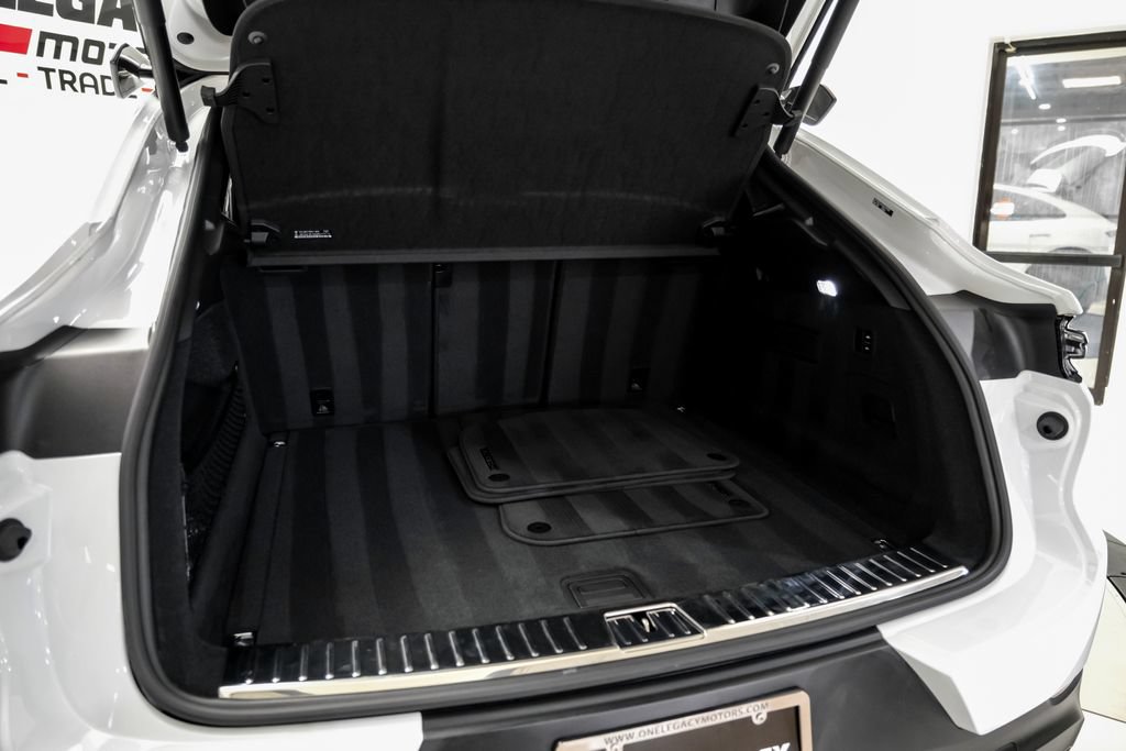 Used 2025 Porsche Cayenne Turbo GT AWD/4WD image 52