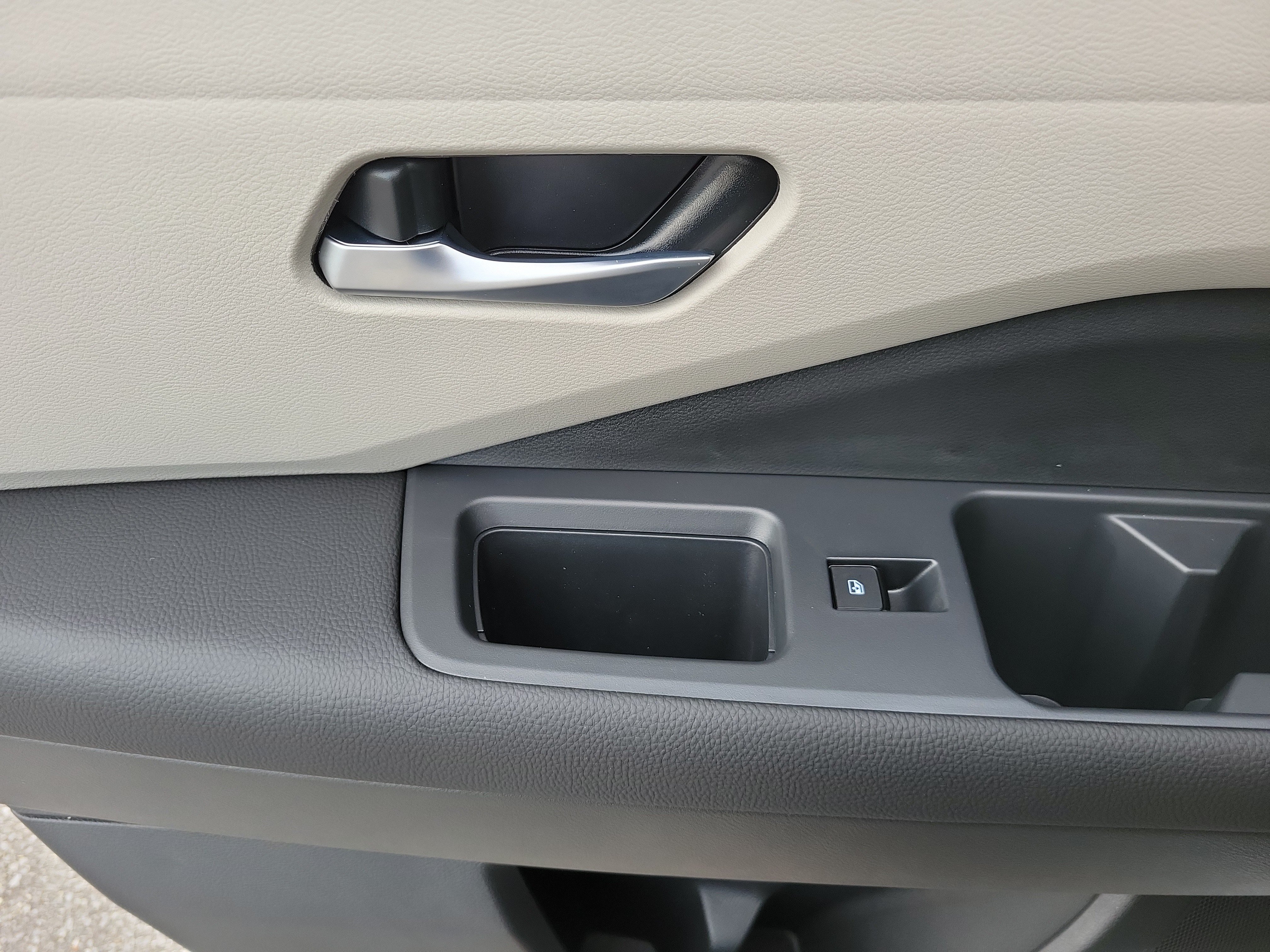 New 2026 Nissan Pathfinder SL w/ Cargo Package FWD image 25