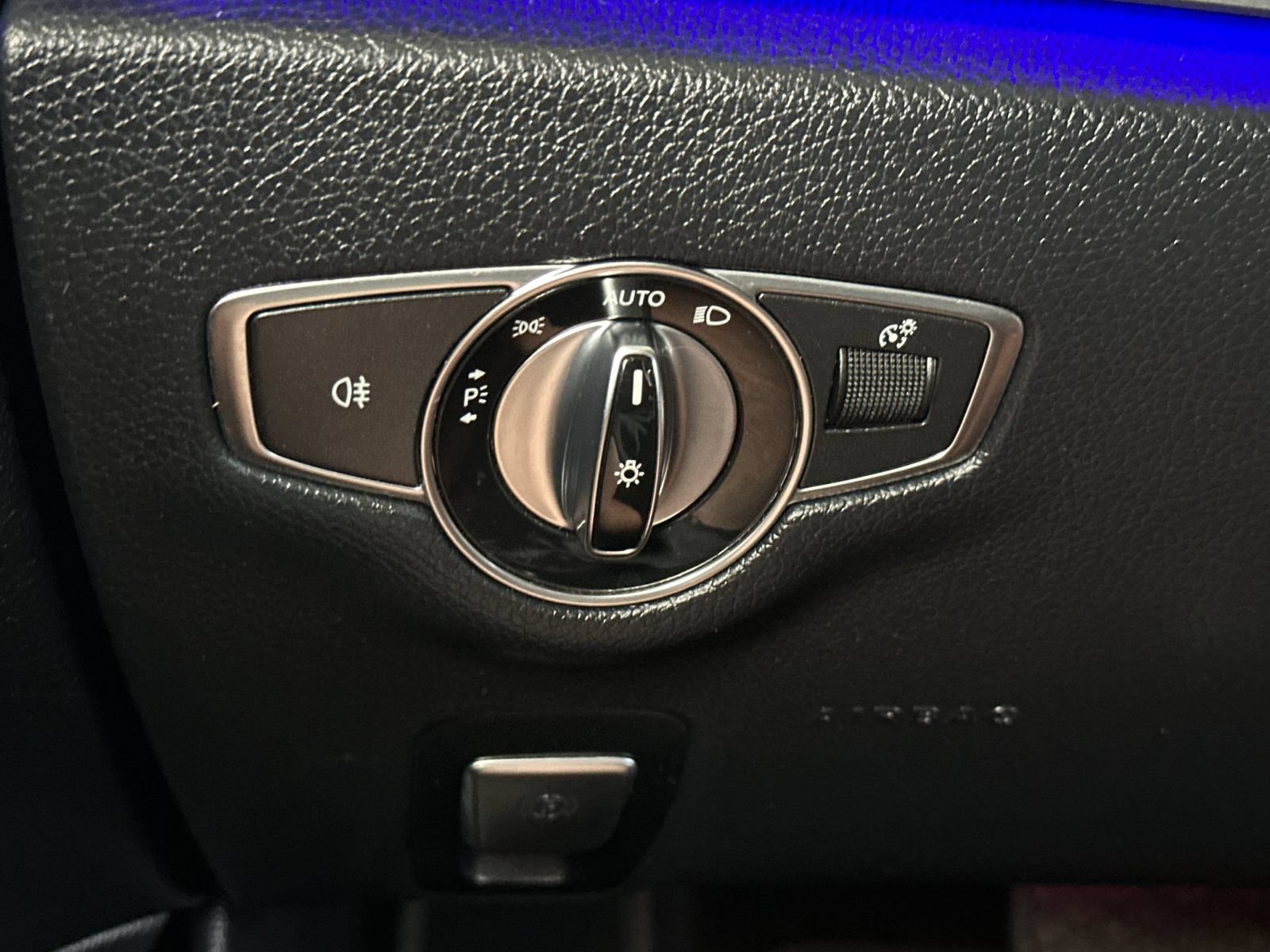 Used 2019 Mercedes-Benz E 300 image 29