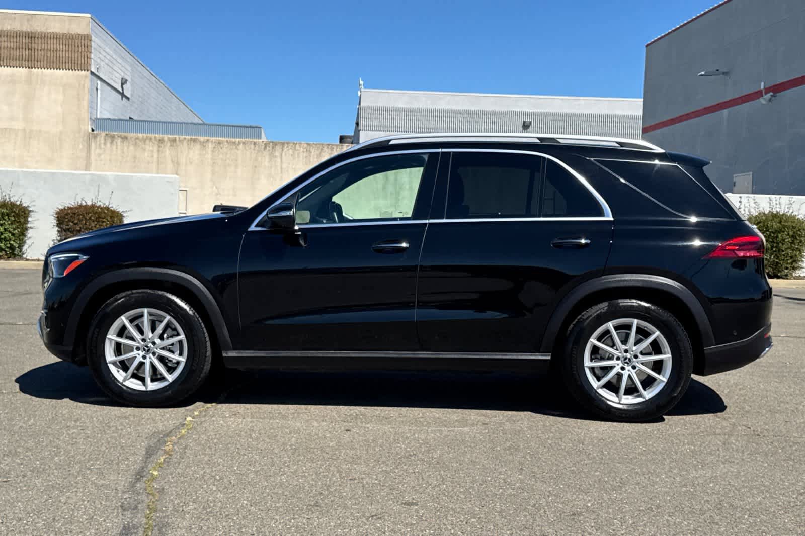 Used 2025 Mercedes-Benz GLE 350 4MATIC image 9