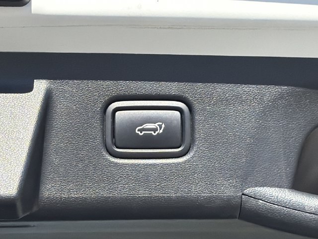 Certified 2024 Hyundai Tucson SEL w/ Convenience Package FWD image 22