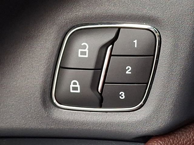 Used 2022 Ford Expedition Max Limited AWD/4WD image 31