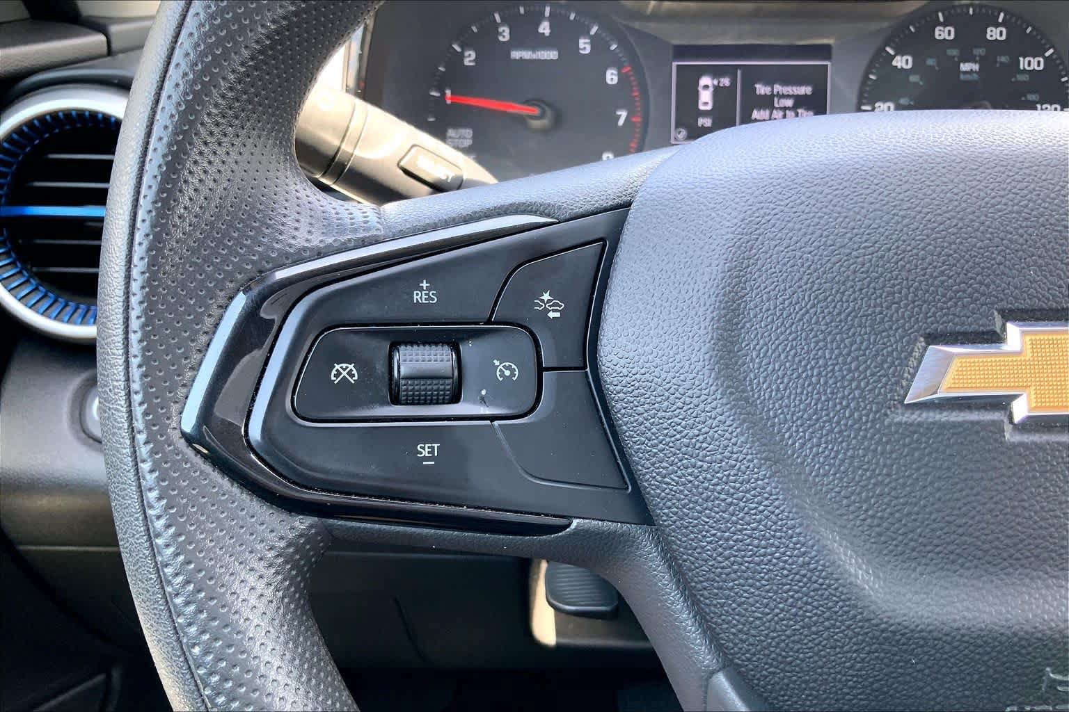 Used 2025 Chevrolet Trax LS FWD image 24