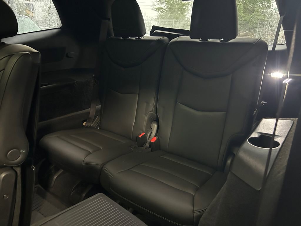 Used 2024 Cadillac XT6 Premium Luxury w/ Technology Package image 36