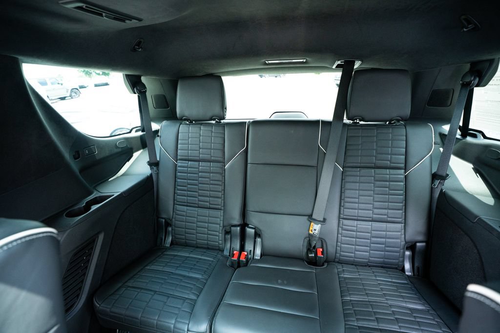 Used 2025 Cadillac Escalade V w/ LPO, ONYX Package AWD/4WD image 49