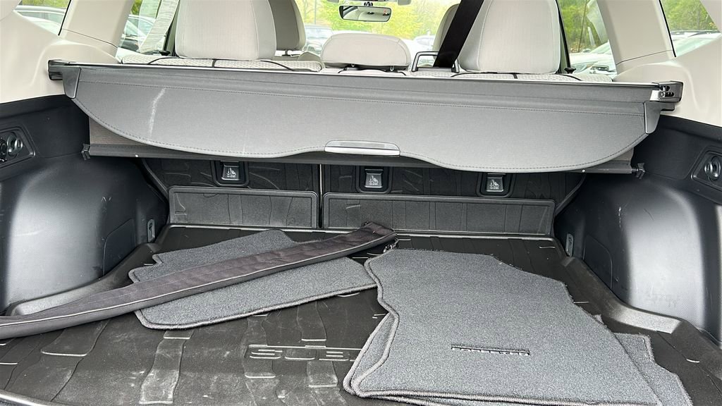 Used 2019 Subaru Forester Premium AWD/4WD image 25
