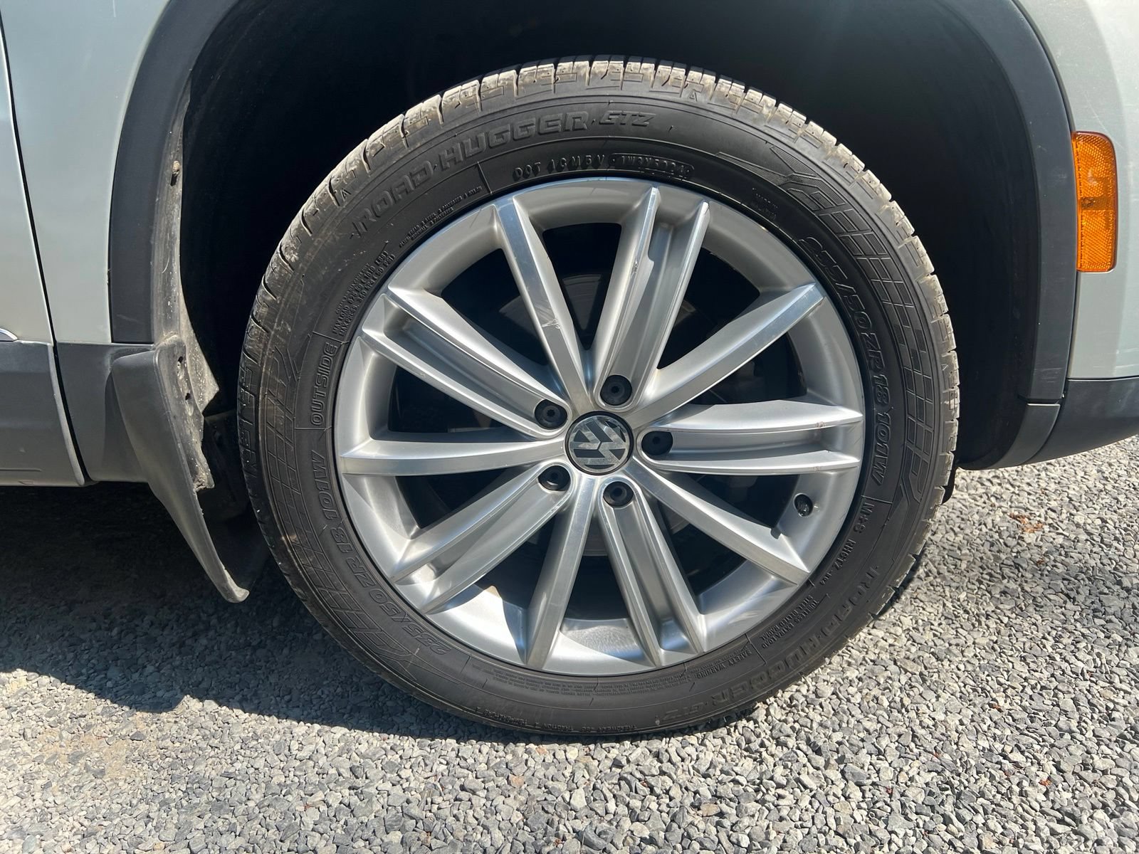 Used 2014 Volkswagen Tiguan SEL FWD image 21