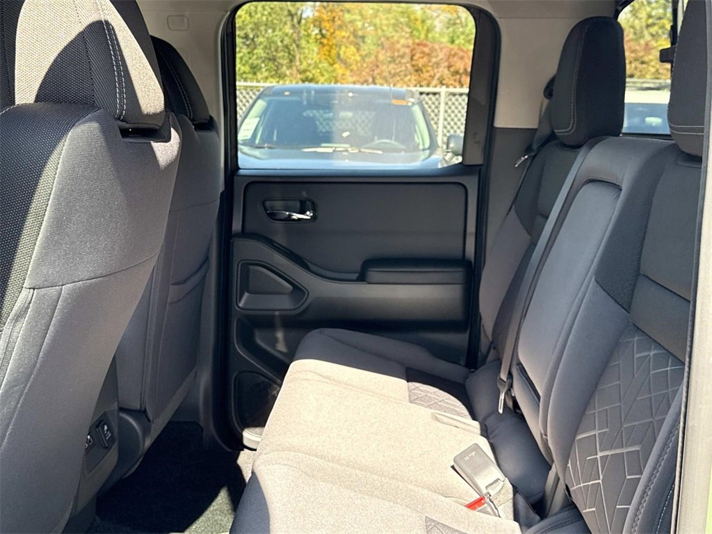 New 2026 Nissan Frontier SV image 9