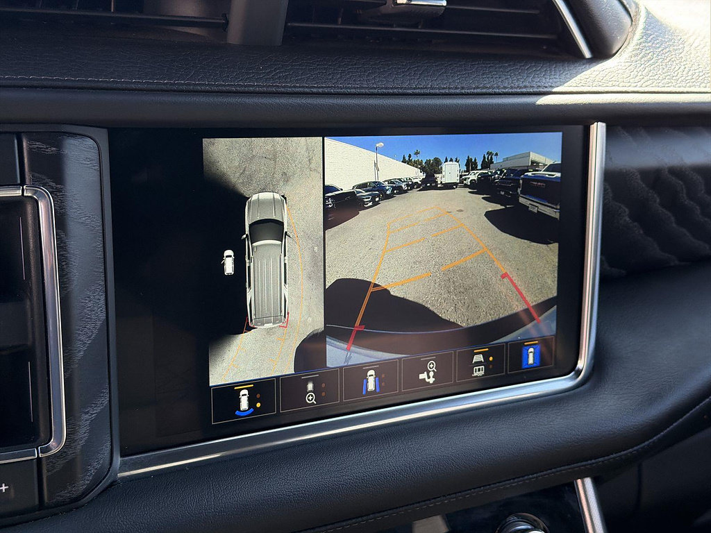 Used 2024 GMC Yukon Denali RWD image 14