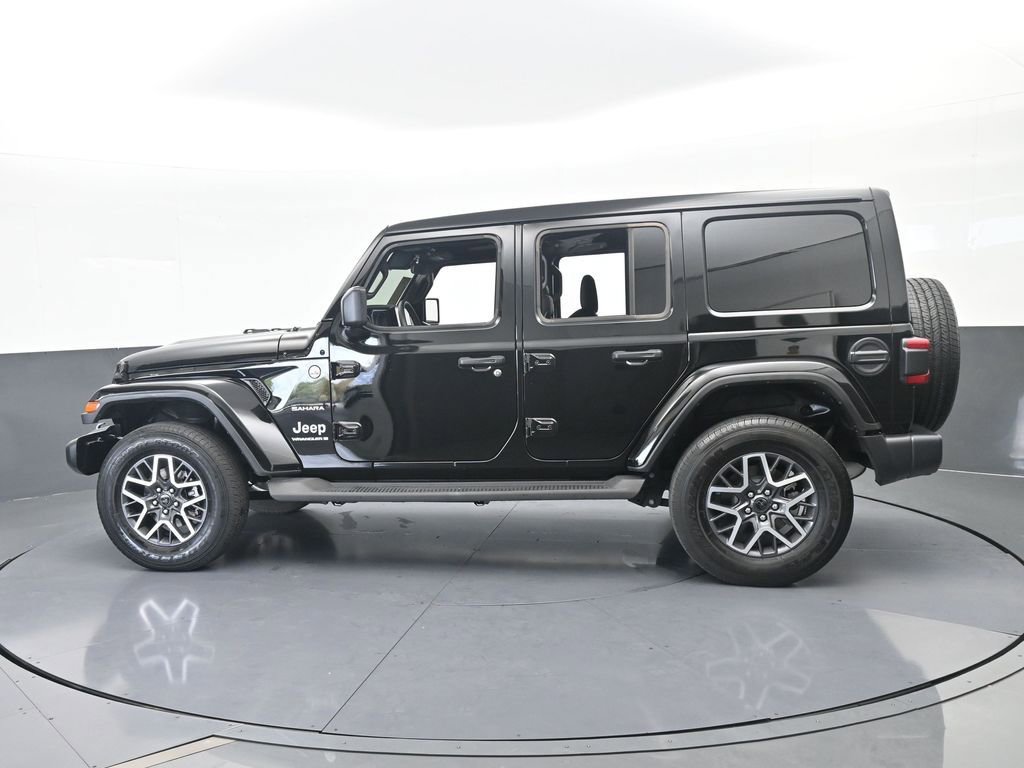 Used 2024 Jeep Wrangler Sahara image 3