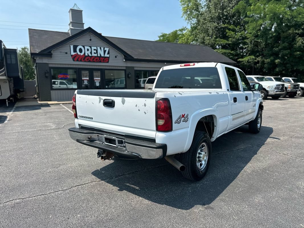 Used 2006 Chevrolet Silverado 2500 LT w/ Skid Plate Package AWD/4WD image 4