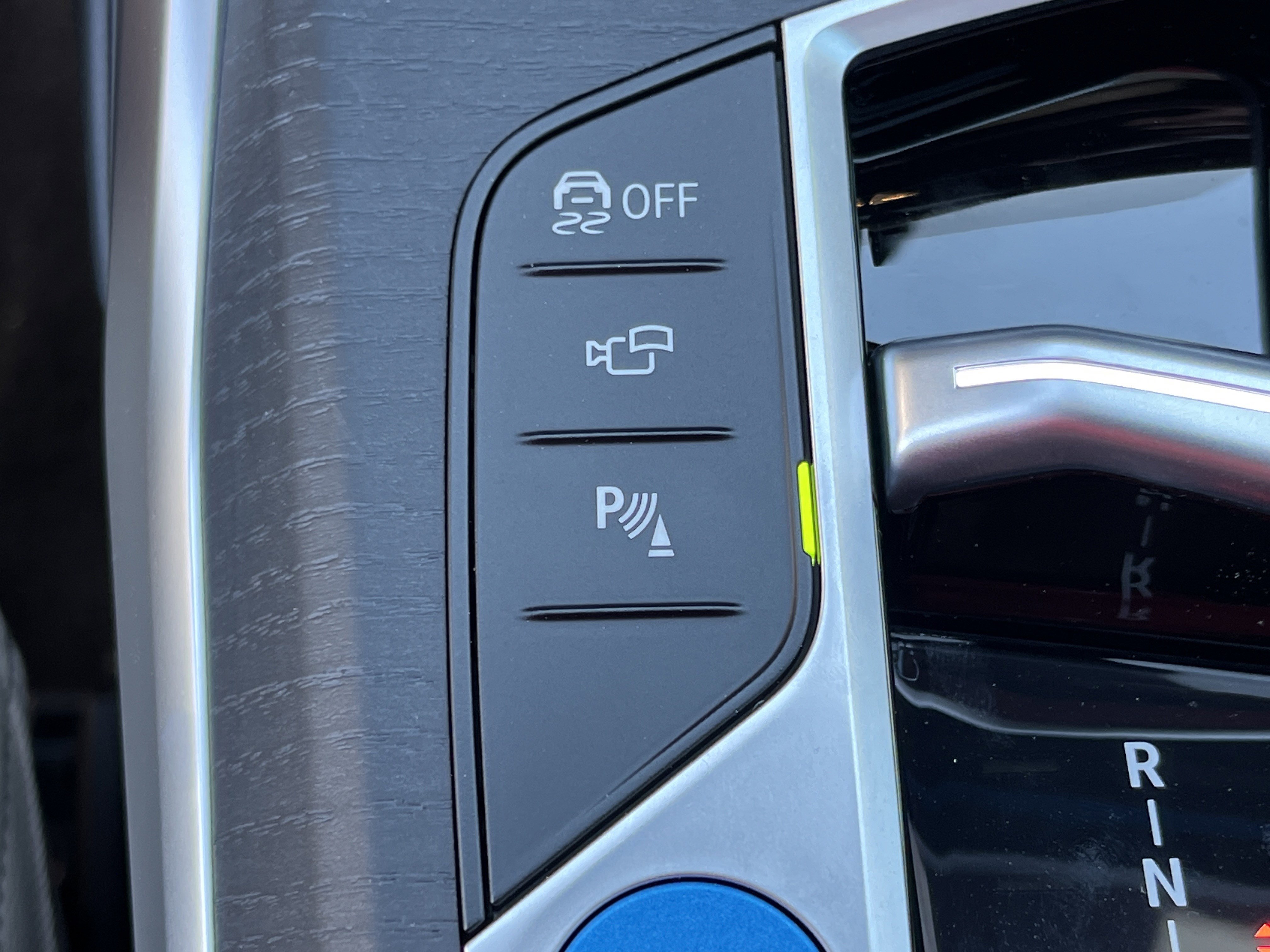 New 2026 BMW i4 eDrive40 w/ Premium Package RWD image 10