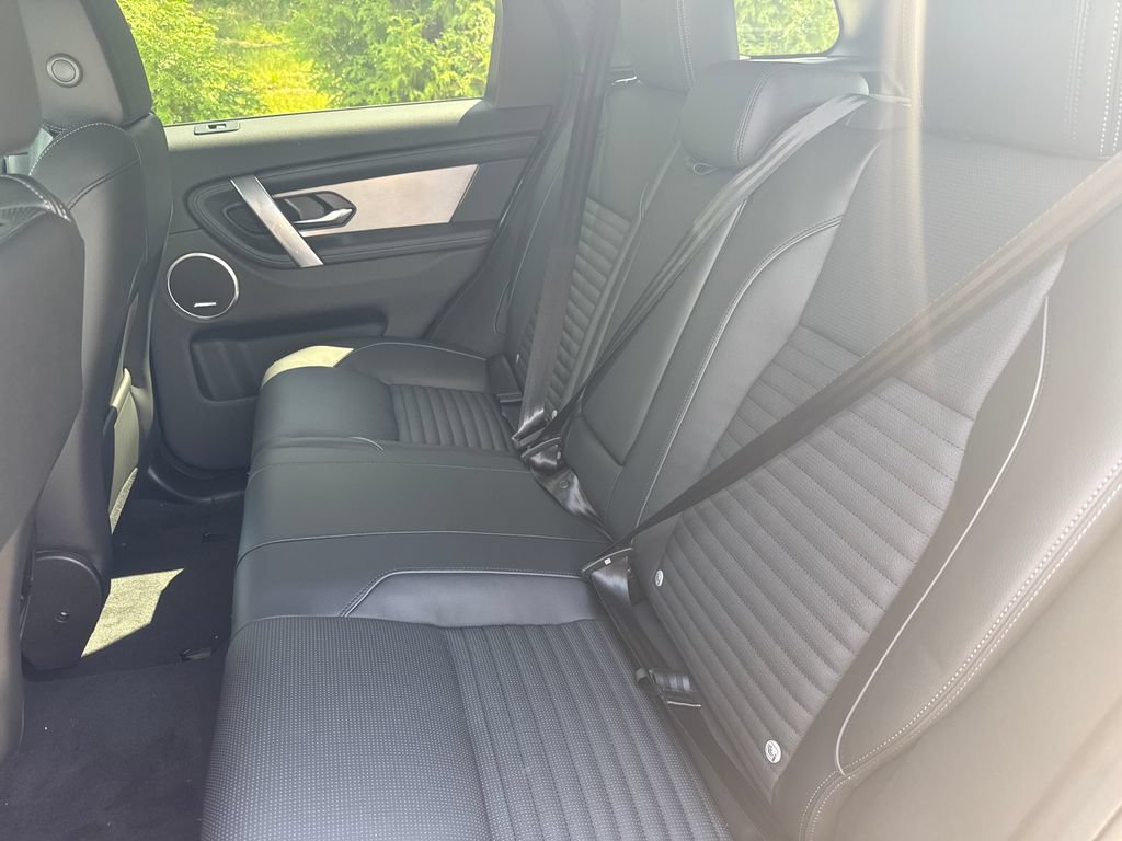New 2026 Land Rover Discovery Sport Landmark AWD/4WD image 13