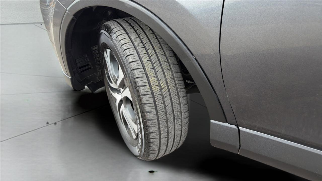 Used 2017 Toyota RAV4 LE w/ Carpet Mat Package image 29