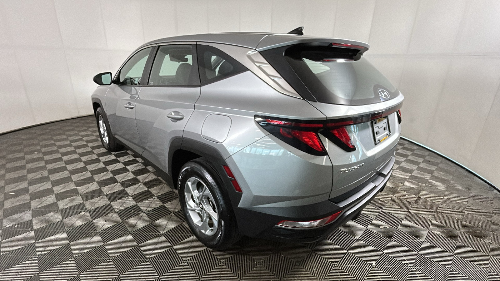 Used 2024 Hyundai Tucson SE AWD/4WD image 5