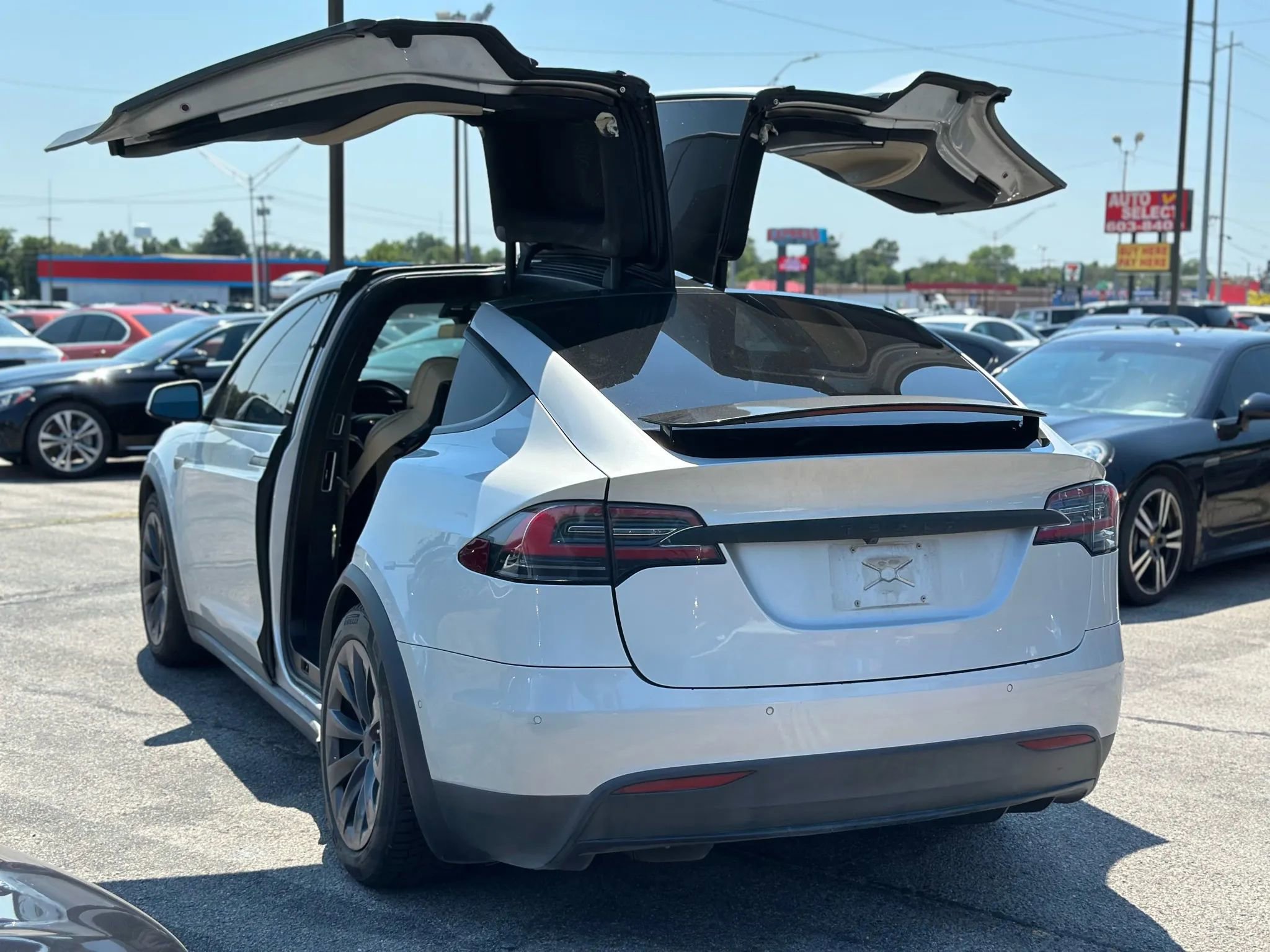 Used 2016 Tesla Model X Performance image 7